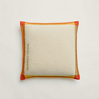 ☆韓国の人気☆【TheOpen Product】☆PILLOW HANDL.E☆ HI pillow | Hermès Thailand